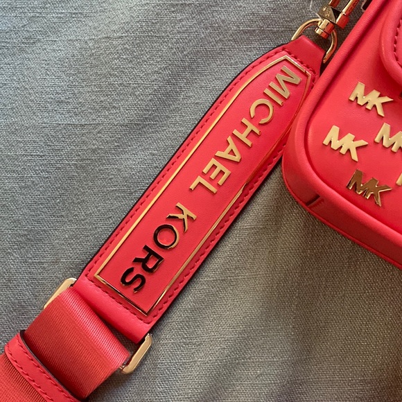 MICHAEL Michael Kors Convertible shoulder bag for collectors - Picture 9 of 17